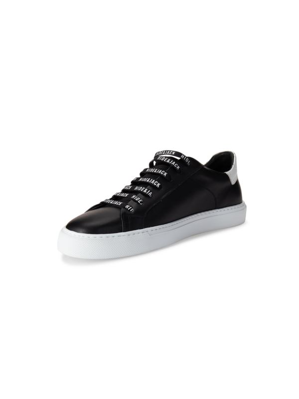 Sky Steet Low Top Sneaker