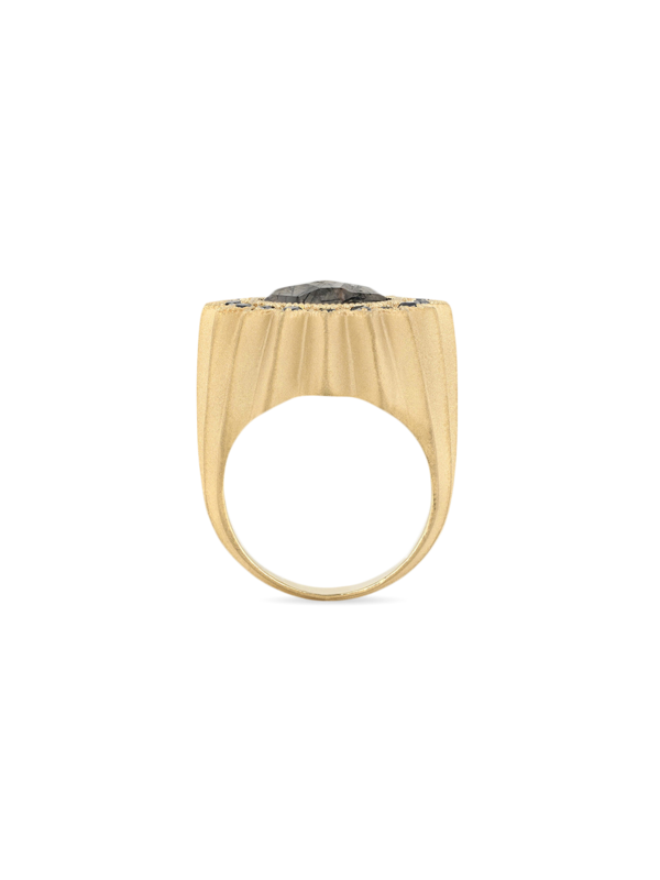 Power Of Light Venus Full Pinky Ring