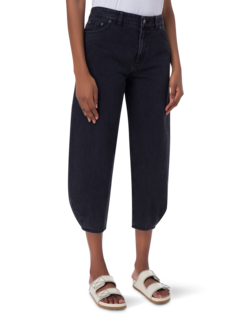 جينز برانكوسي أسود