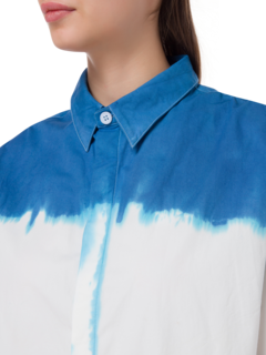 قميص صيفي بأكمام طويلة مصبوغ بطريقة الربط