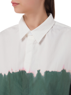 قميص صيفي بأكمام قصيرة مصبوغ بطريقة الربط