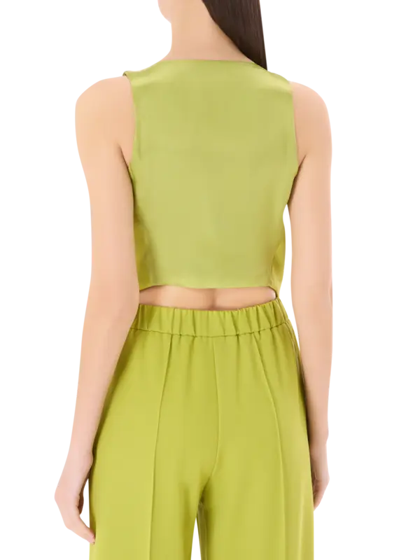 /original/TA0025FA01_AREA_CHARTREUSE_3.png_convert-600x800