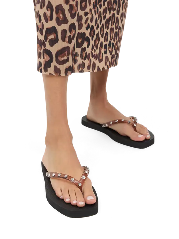 /original/TARYN_LORA_Bro JlyRhi_2.png_convert-600x800