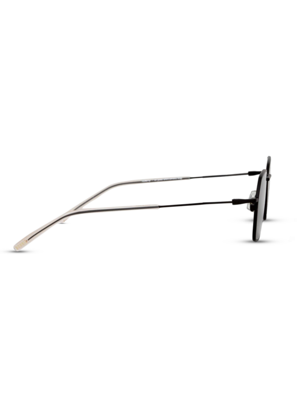 Round frame tinted lenses sunglasses