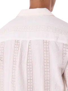 قميص بأكمام قصيرة وياقة كامب