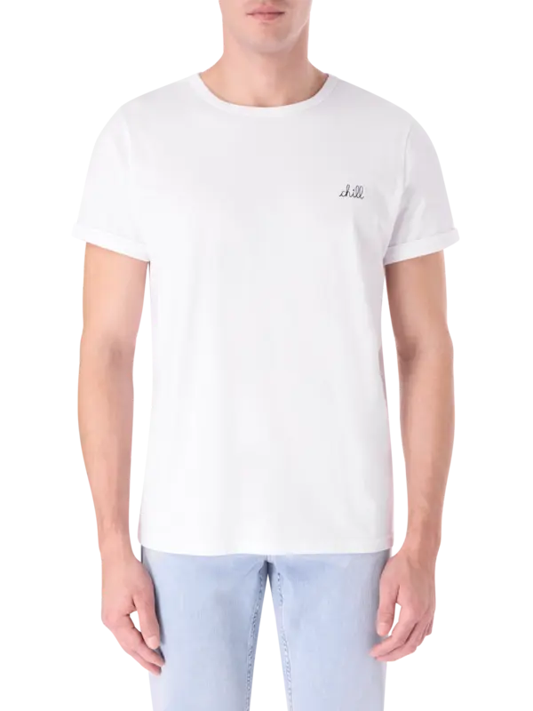 تيشرت مزين بكلمة "Chill"