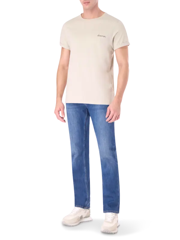 تيشرت بأكمام قصيرة مطرز بكلمة "Dreamer"