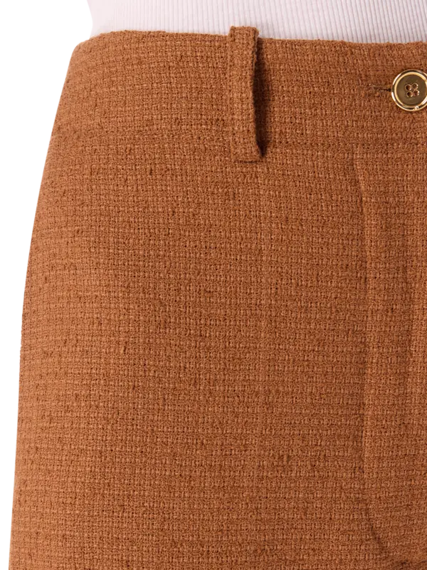 بنطال أيكونيك بتصميم طويل