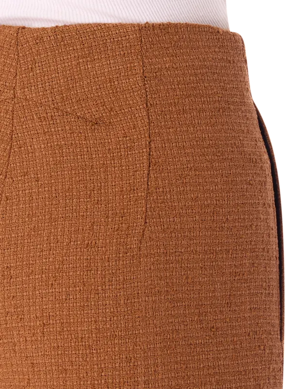 بنطال أيكونيك بتصميم طويل