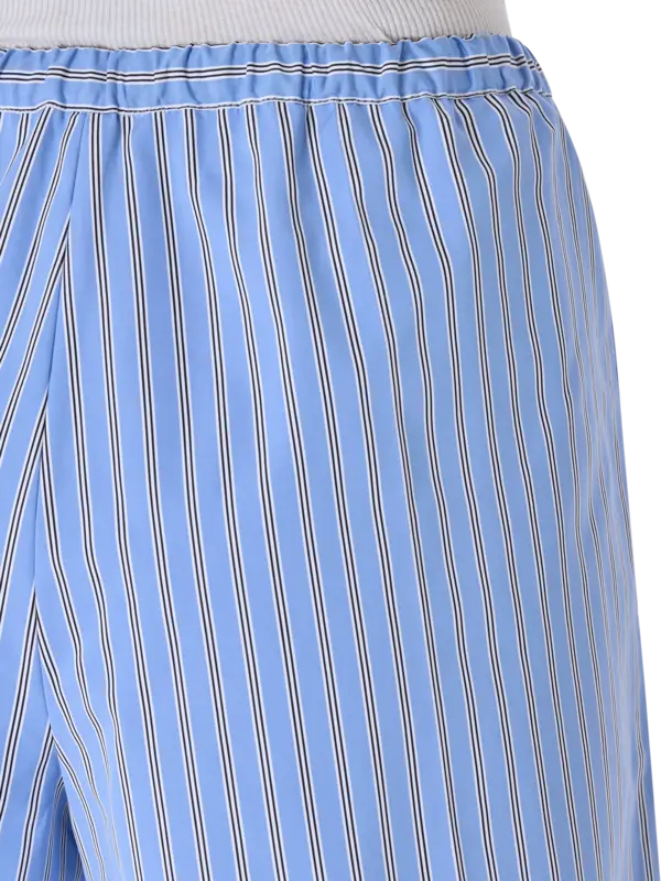 /original/TR04601905065_PTOU_HertgeBlue_5.png_convert-600x800