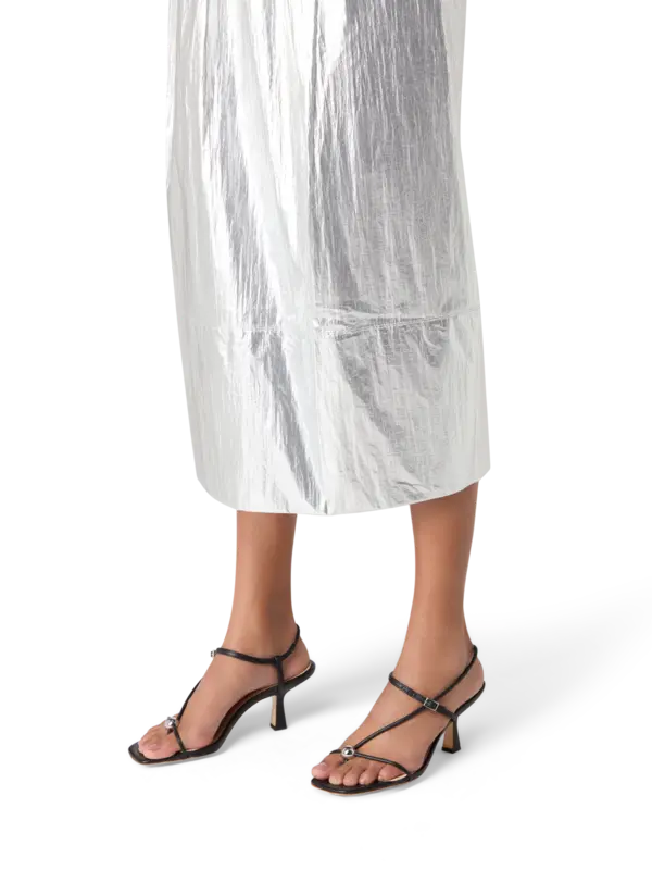 /original/TRIANA_LORA_Black_2.png_convert-600x800