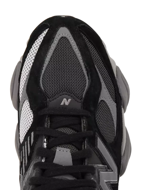 سنيكرز 9060 برقبة منخفضة