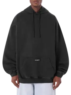 سويت شيرت منسوج بغطاء للرأس مزين بشعار العلامة التجارية