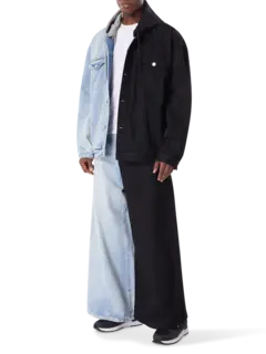 بنطال جينز بتصميم كبير ومقسم