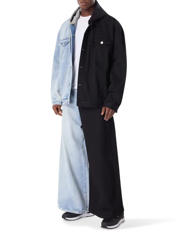 بنطال جينز بتصميم كبير ومقسم