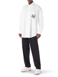 قميص أناركي كلاسيكي