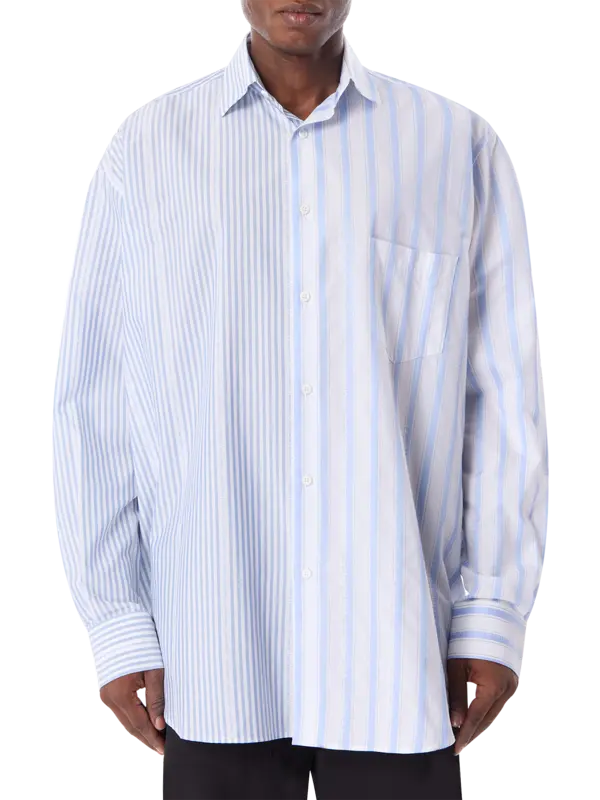 قميص كلاسيكي بتصميم مقسم