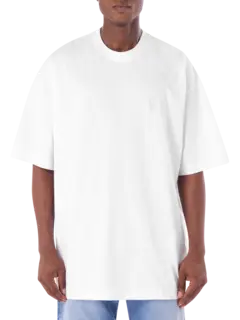 تيشرت مطرز بشعار متناغم