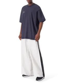 تيشرت إنسايد أوت ليبل