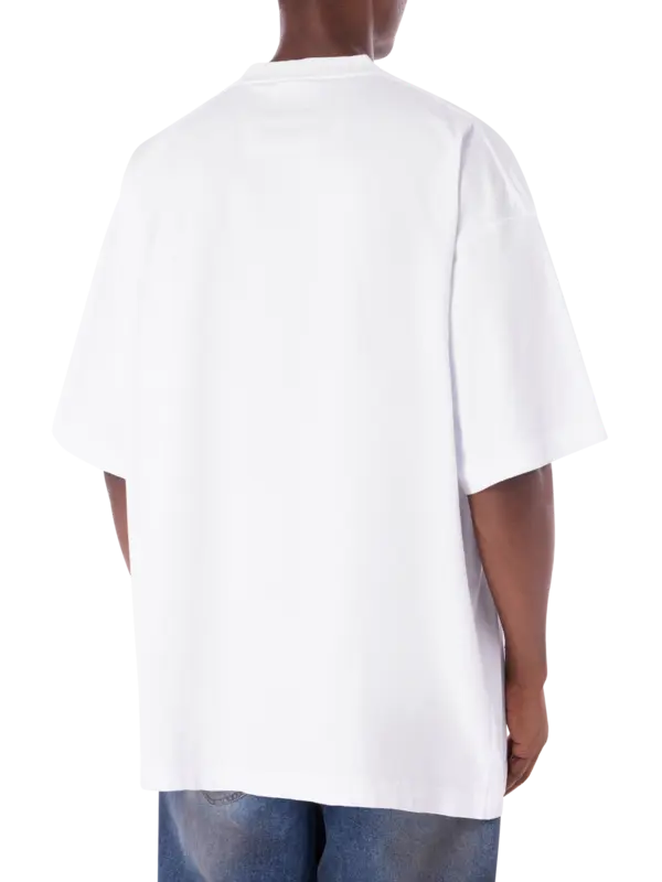 تيشرت بطبعة شعار وعبارة "Limited Edition"