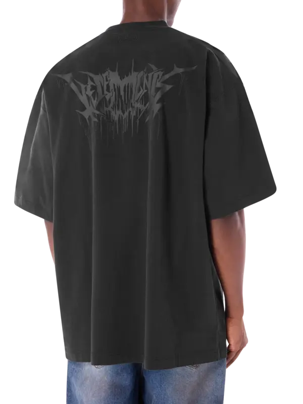 تيشرت ميتال أسود بطبعة جمجمة