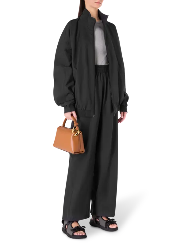 /original/UA66JA370BW_VTMN_Black_2.png_convert-600x800