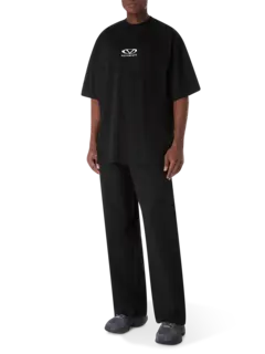 /original/UA66TR605BWM_VTMN_BlackWhite_2.png_convert-240x320