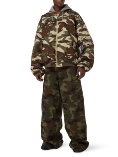 جاكيت بومبر بغطاء للرأس