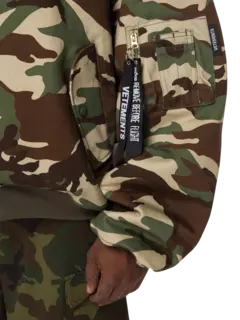 جاكيت بومبر بغطاء للرأس