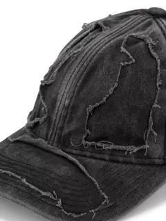 قبعة بيسبول بتصميم ممزق