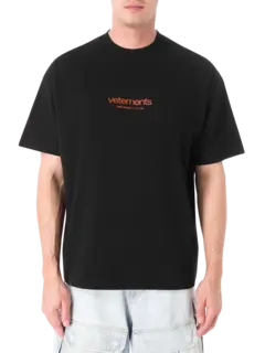 تيشيرت أوربان مزين بشعار