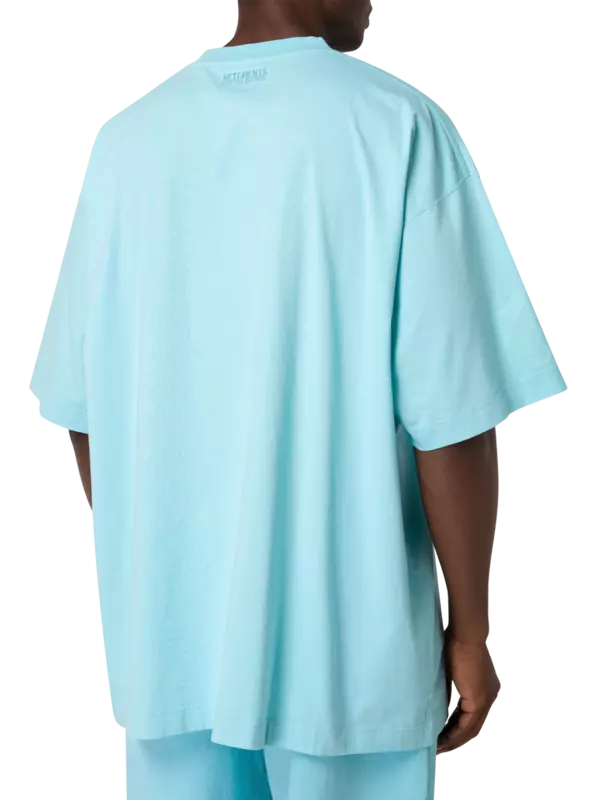 تيشيرت مطرز بشعار