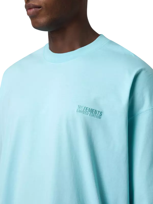 تيشيرت مطرز بشعار