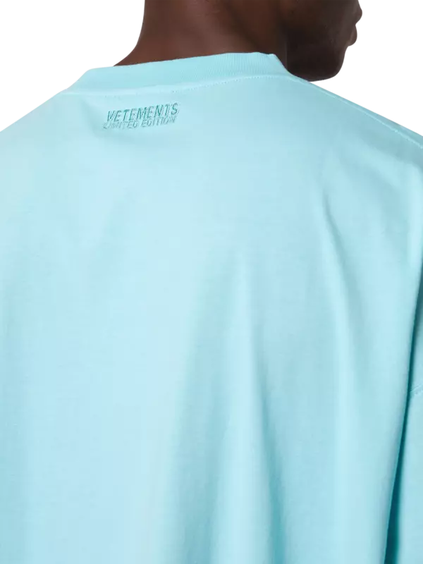 تيشيرت مطرز بشعار