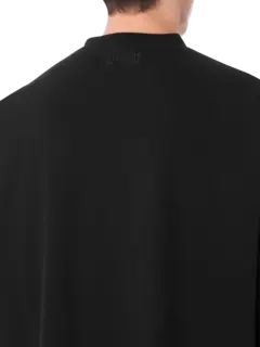 تيشيرت بطبعة شعار بإصدار محدود