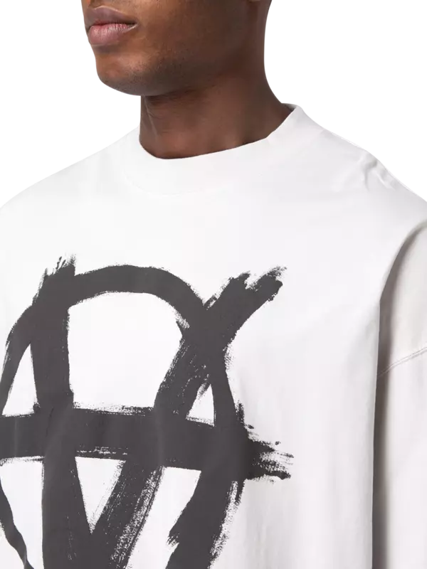 تيشيرت برمز أناركي مزدوج