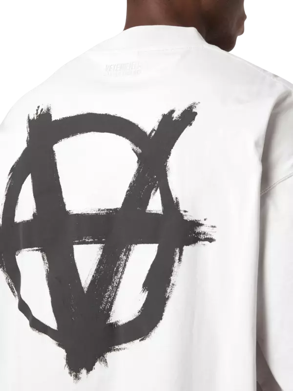 تيشيرت برمز أناركي مزدوج