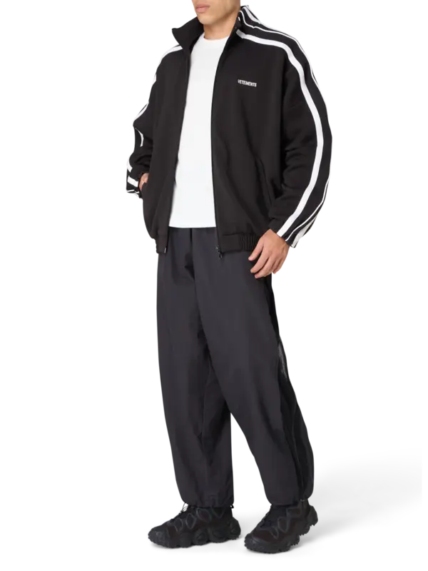 /original/UH76GJ300BM_VTMN_Black_2.png_convert-600x800