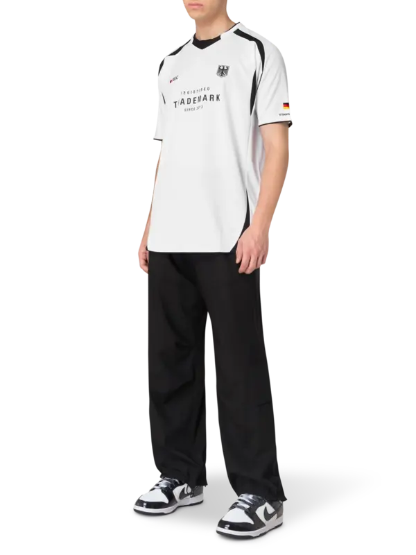 /original/UH76TR500WM_VTMN_White_2.png_convert-600x800