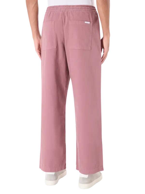 /original/UMGUIGNIERNB_MLBC_ChvrnWMole_3.png_convert-600x800