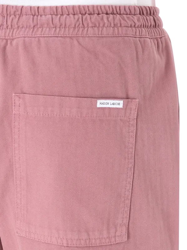 /original/UMGUIGNIERNB_MLBC_ChvrnWMole_5.png_convert-600x800