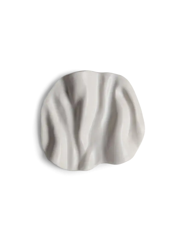 /original/UND-ES-WH_CONS_White_1.png_convert-600x800