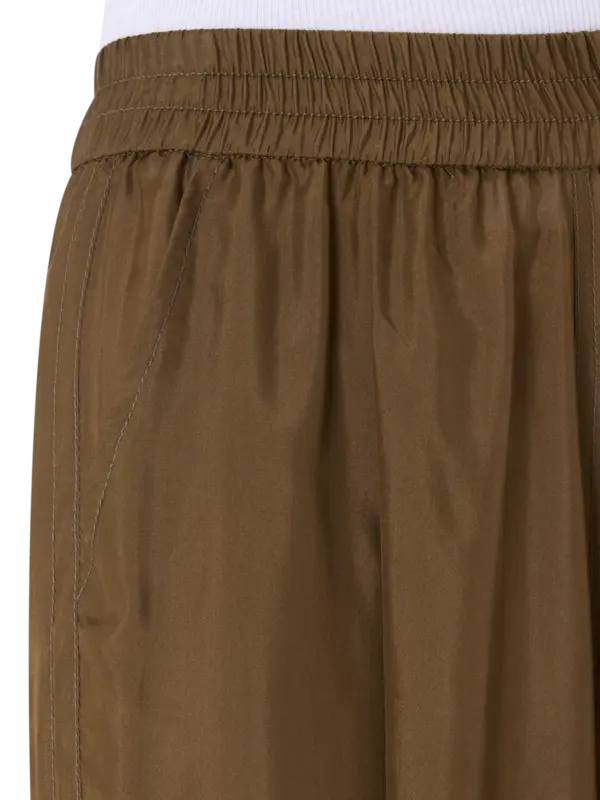 /original/V03102116_PHIL_0095 Brown_4.png_convert-600x800