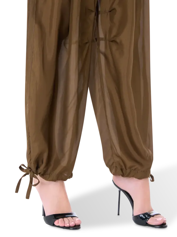 /original/V03102116_PHIL_0095 Brown_5.png_convert-600x800