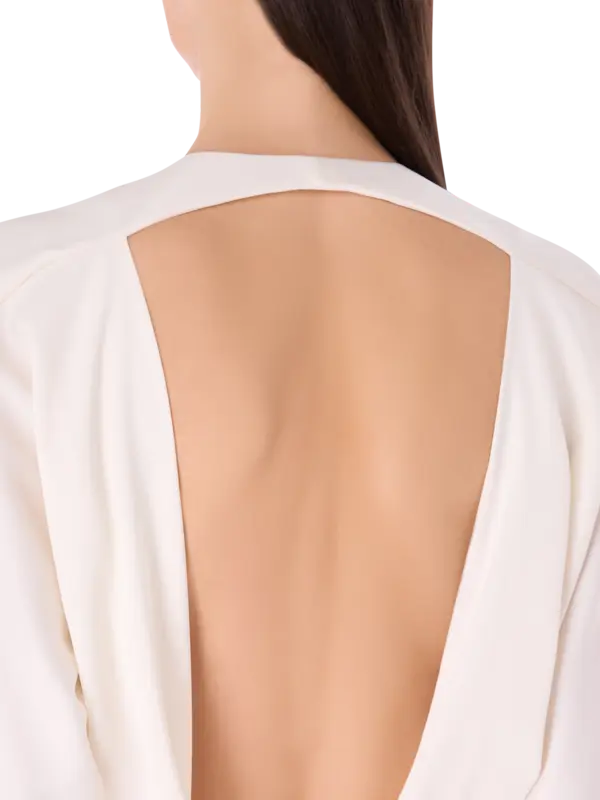 /original/V04150719_PHIL_0003 Ivory_5.png_convert-600x800