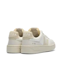 /original/VD1720485B_VEJA_Whi Pierre_3.png_convert-240x320