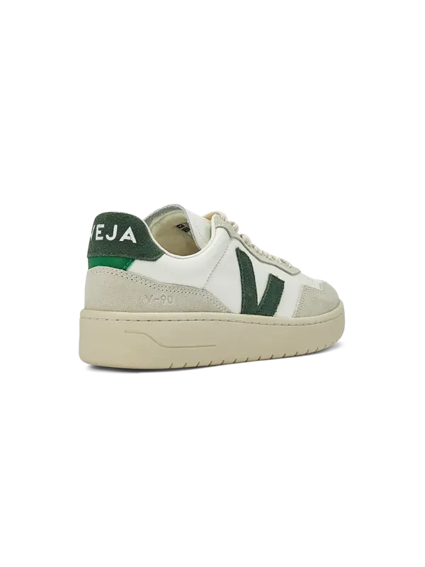 /original/VD2003384A_VEJA_Extra Whi_2.png_convert-600x800