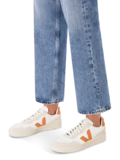 حذاء رياضي V-90