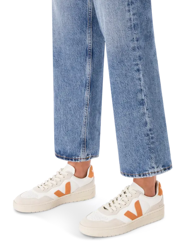 حذاء رياضي V-90