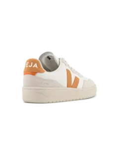 حذاء رياضي V-90